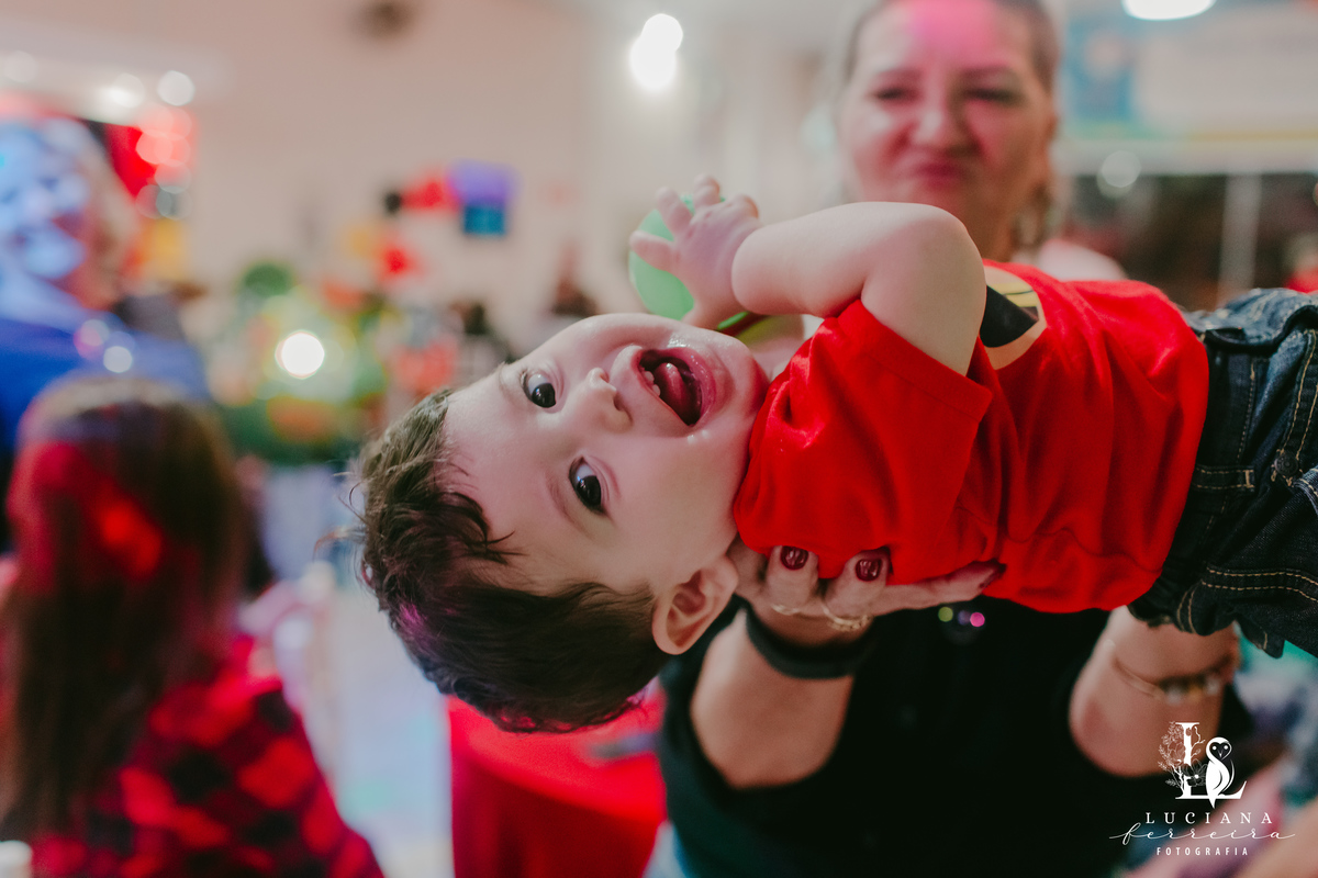 Aniversário de menino com tema Os Incríveis realizado no Buffet Ciranda na Vila em Osasco
