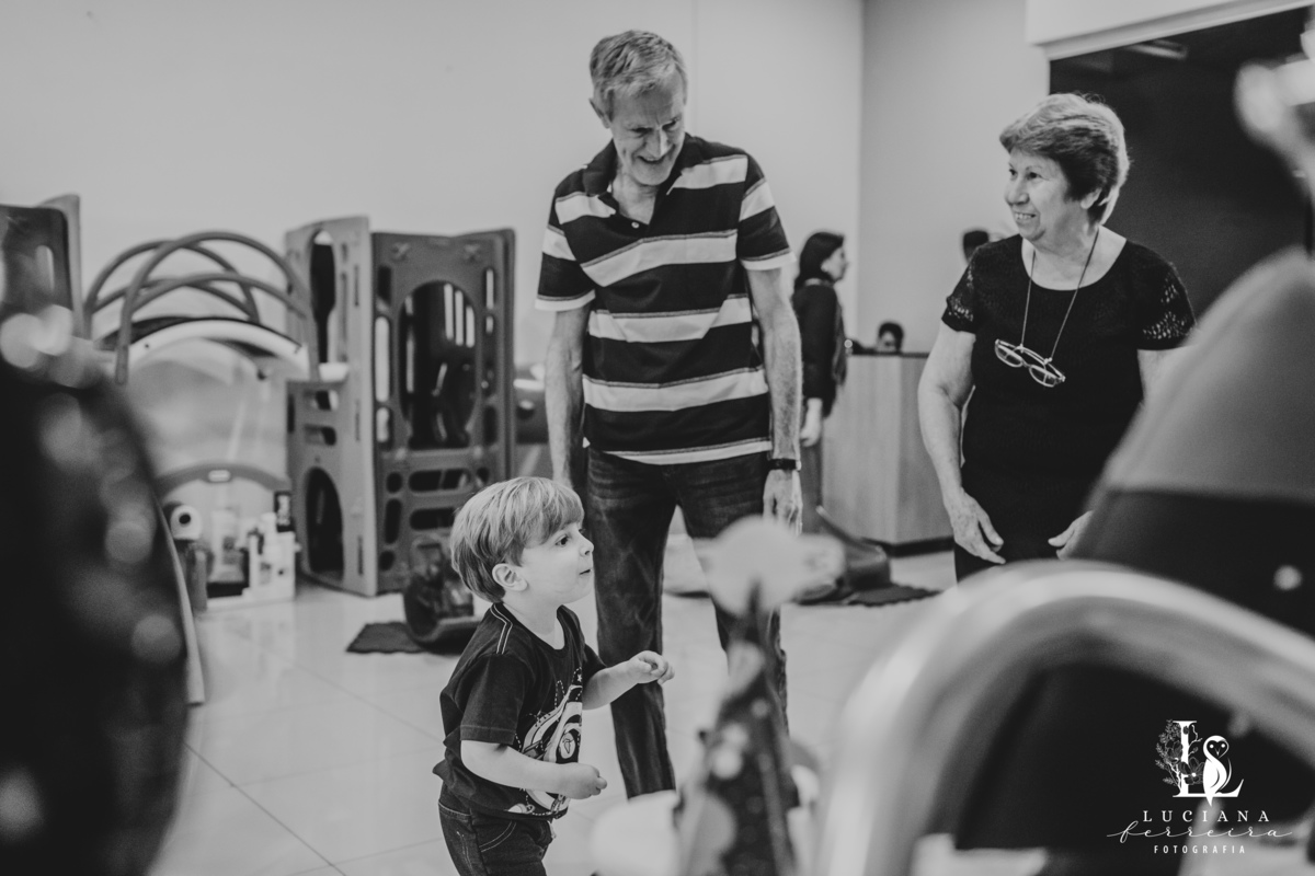 Aniversário Infantil com tema espaço sideral realizado no Buffet Estação Folia em Osasco