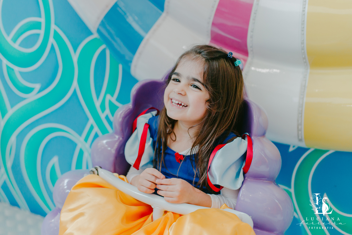 Aniversário Infantil com tema Branca de Neve no Buffet Bloop Zook, em Osasco