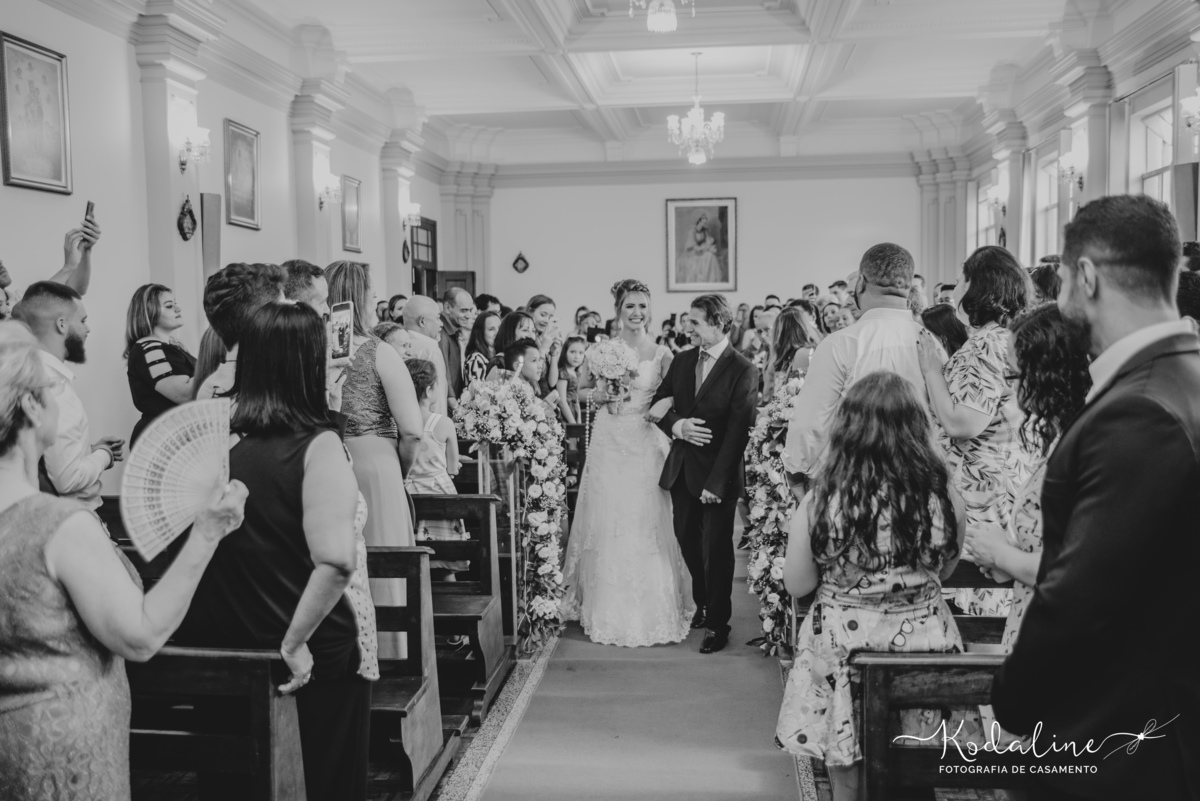 Casamento em São Roque com making-of na Claris e festa no Casa Blanca