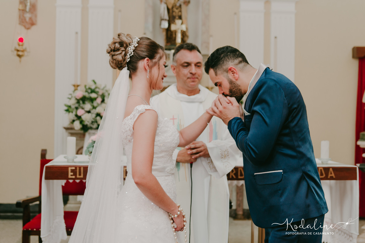 Casamento em São Roque com making-of na Claris e festa no Casa Blanca