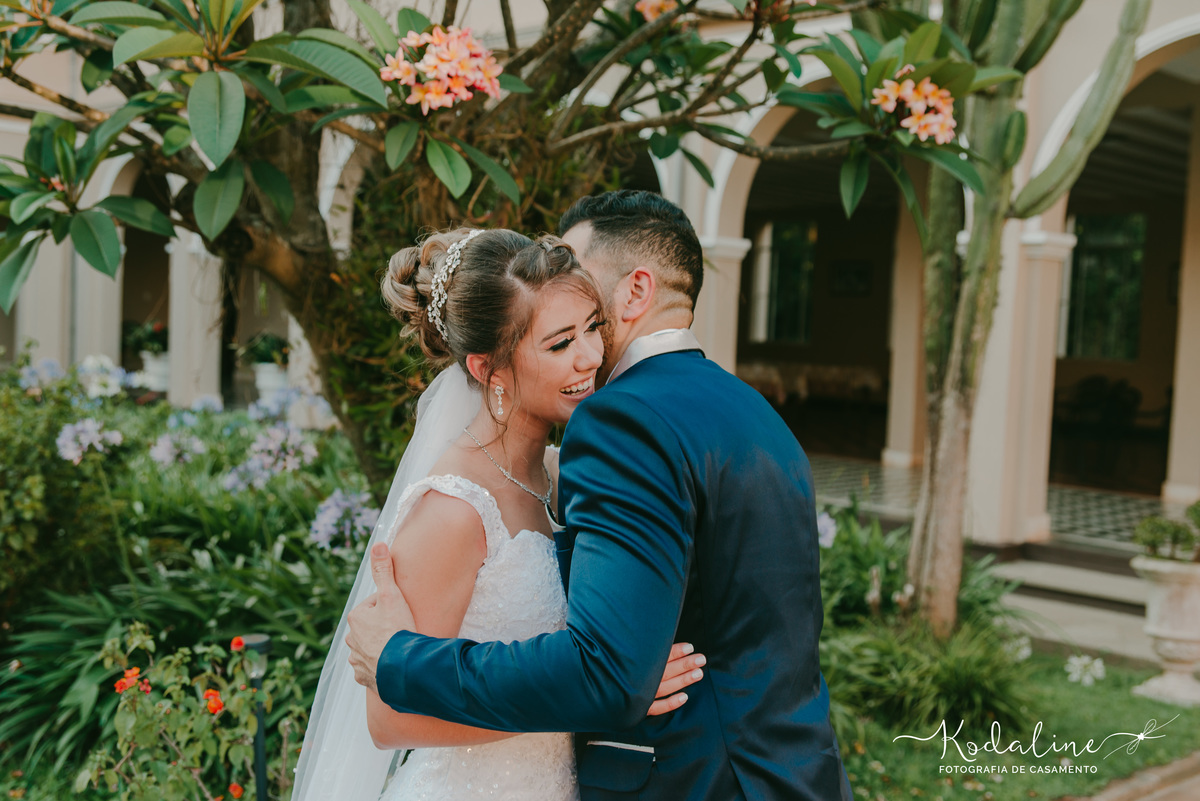 Casamento em São Roque com making-of na Claris e festa no Casa Blanca