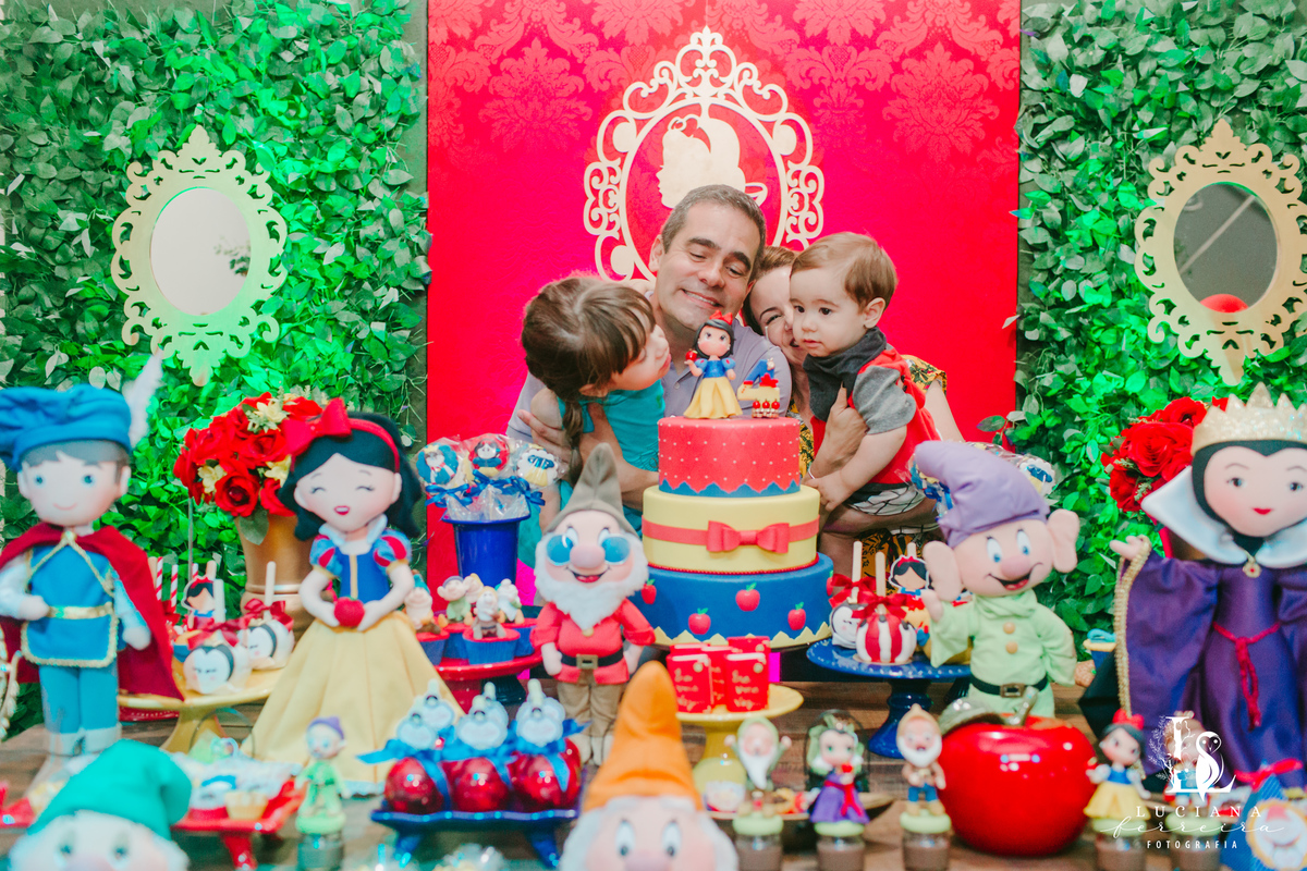Aniversário Infantil com tema Branca de Neve realizado no espaço Brincar na cidade de São Roque