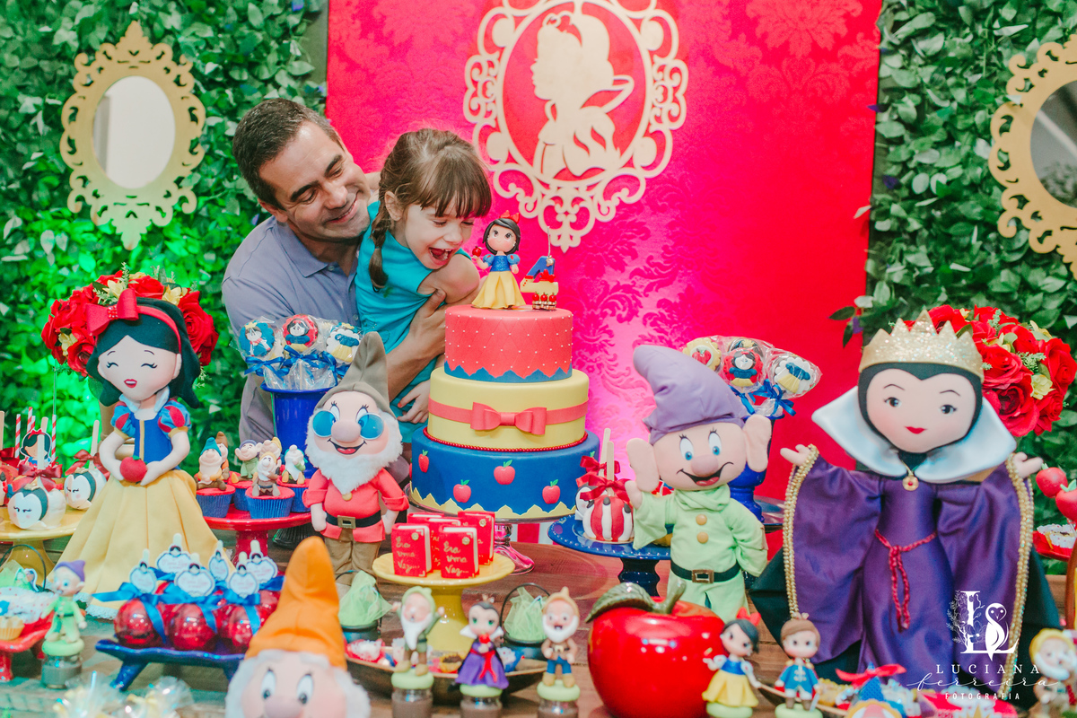 Aniversário Infantil com tema Branca de Neve realizado no espaço Brincar na cidade de São Roque