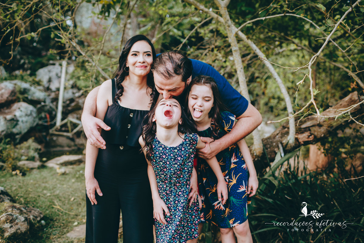 Ensaio família realizado na Pousada Aldeia em São Roque, São Paulo