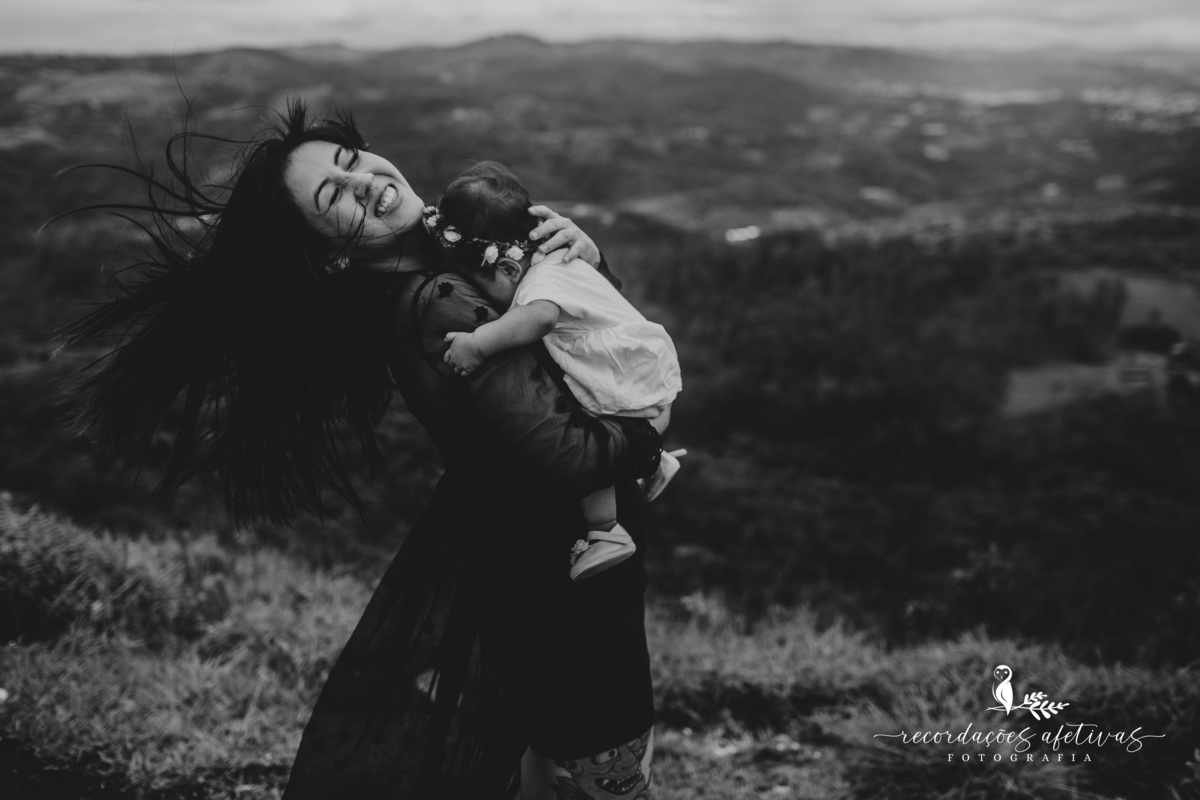 Ensaio família realizado no Morro do Saboó, em São Roque