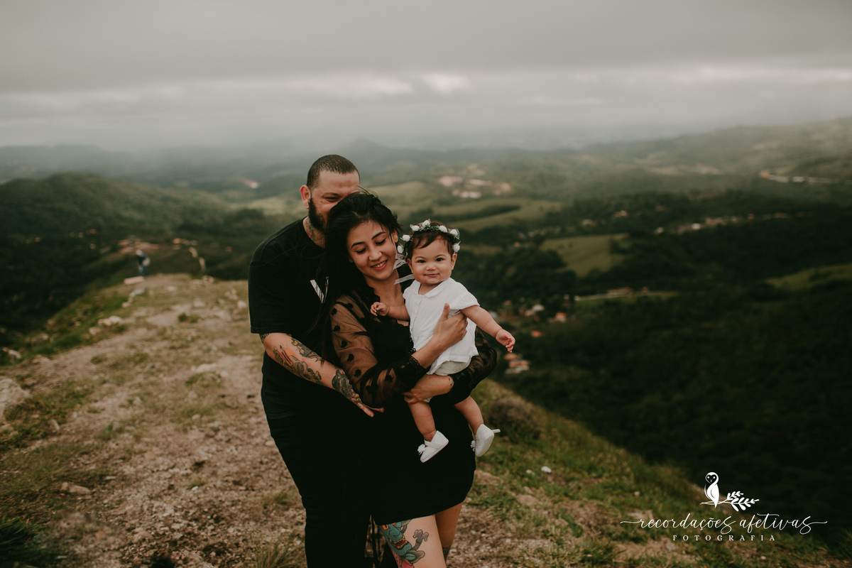 Ensaio família realizado no Morro do Saboó, em São Roque