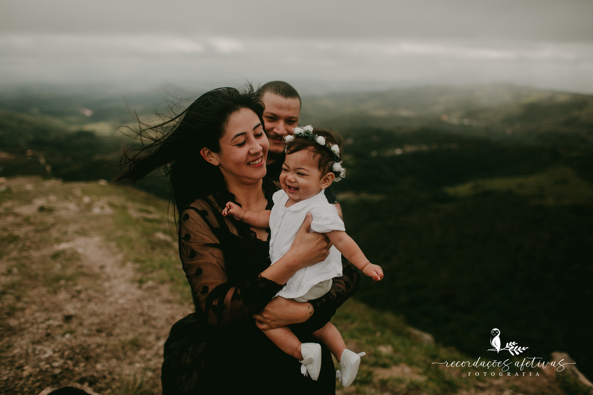 Ensaio família realizado no Morro do Saboó, em São Roque