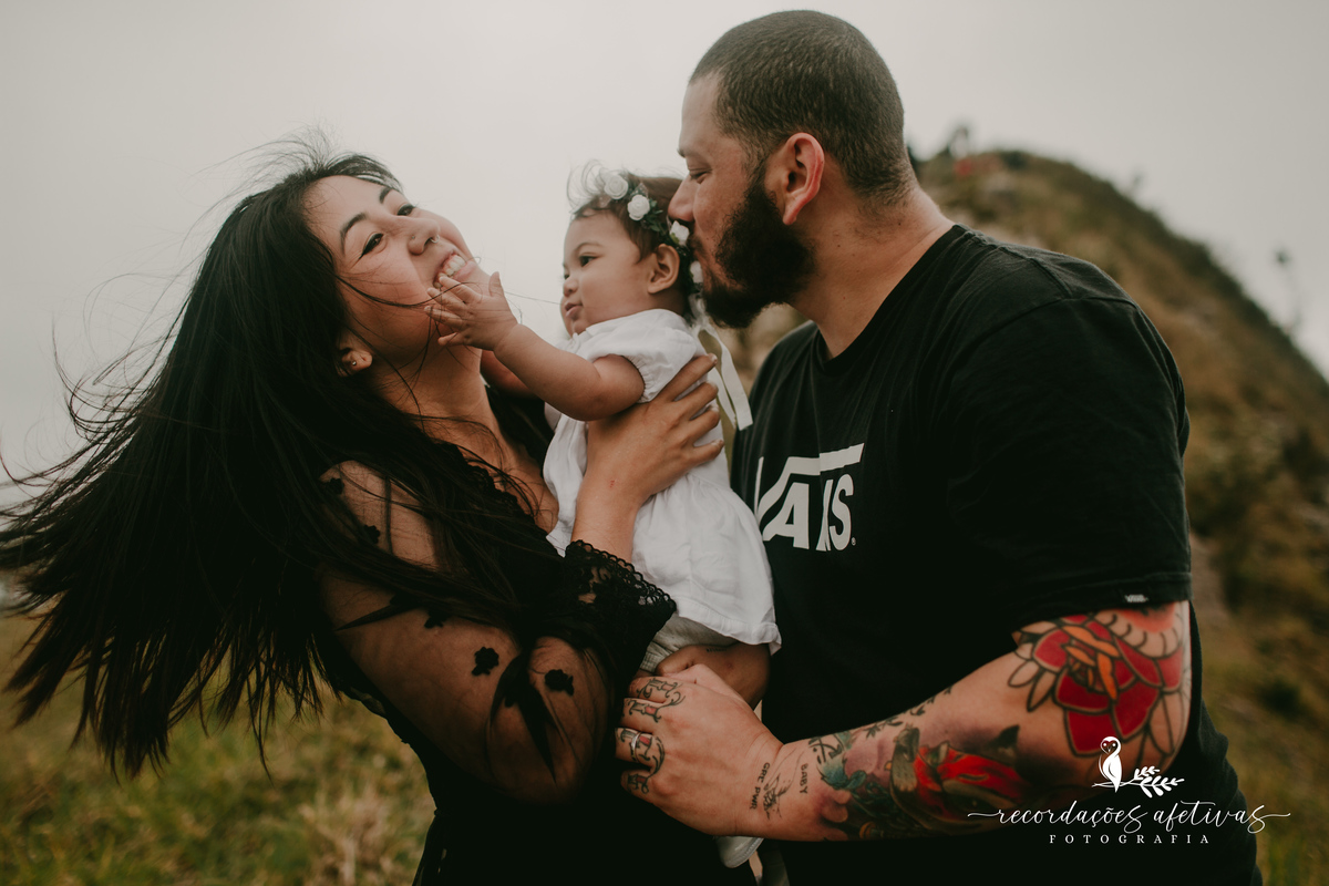 Ensaio família realizado no Morro do Saboó, em São Roque