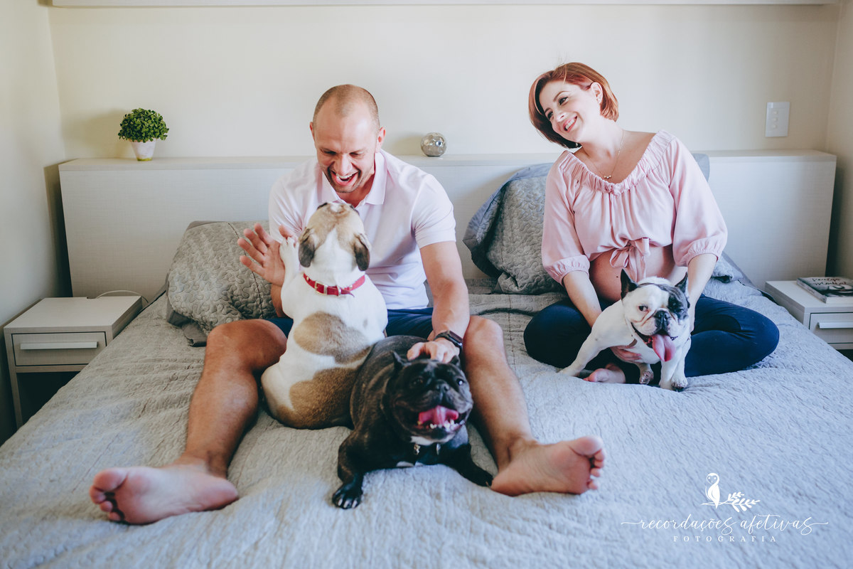 Ensaio gestante com pets, realizado em Sorocaba