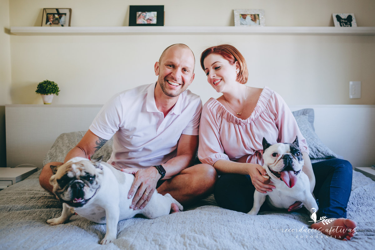 Ensaio gestante com pets, realizado em Sorocaba