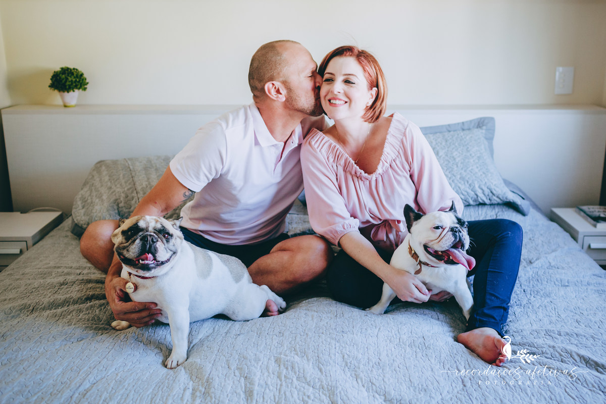 Ensaio gestante com pets, realizado em Sorocaba