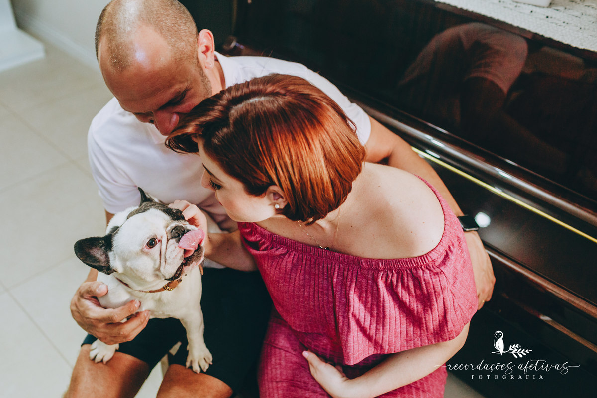 Ensaio gestante com pets, realizado em Sorocaba