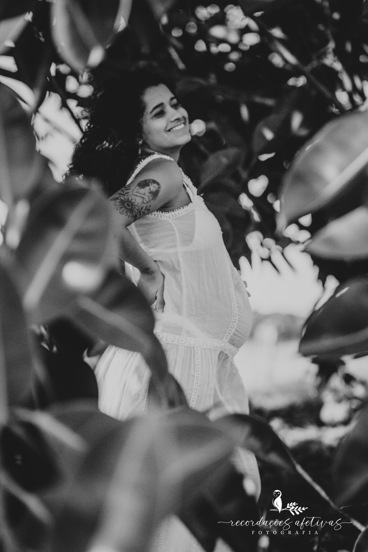 Ensaio Gestante em Plantação de Eucaliptos em Sorocaba