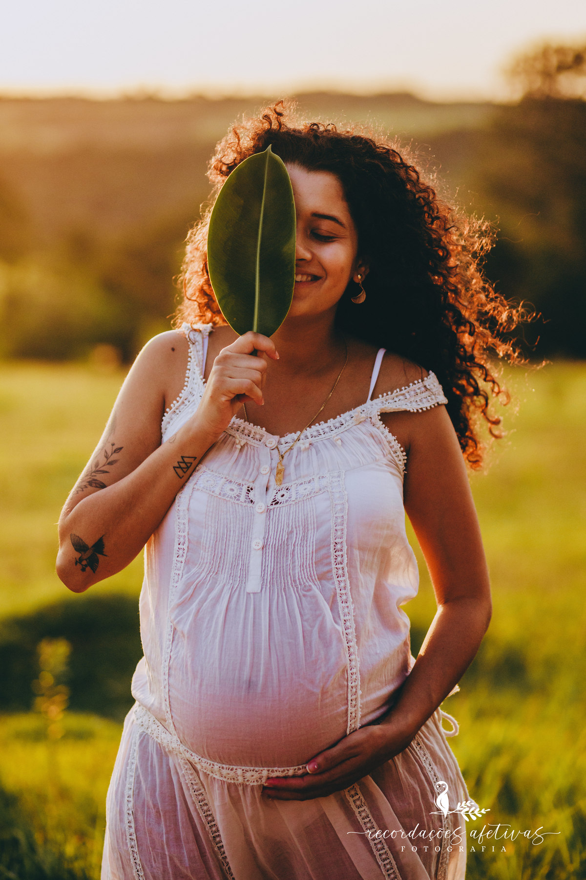 Ensaio Gestante em Plantação de Eucaliptos em Sorocaba