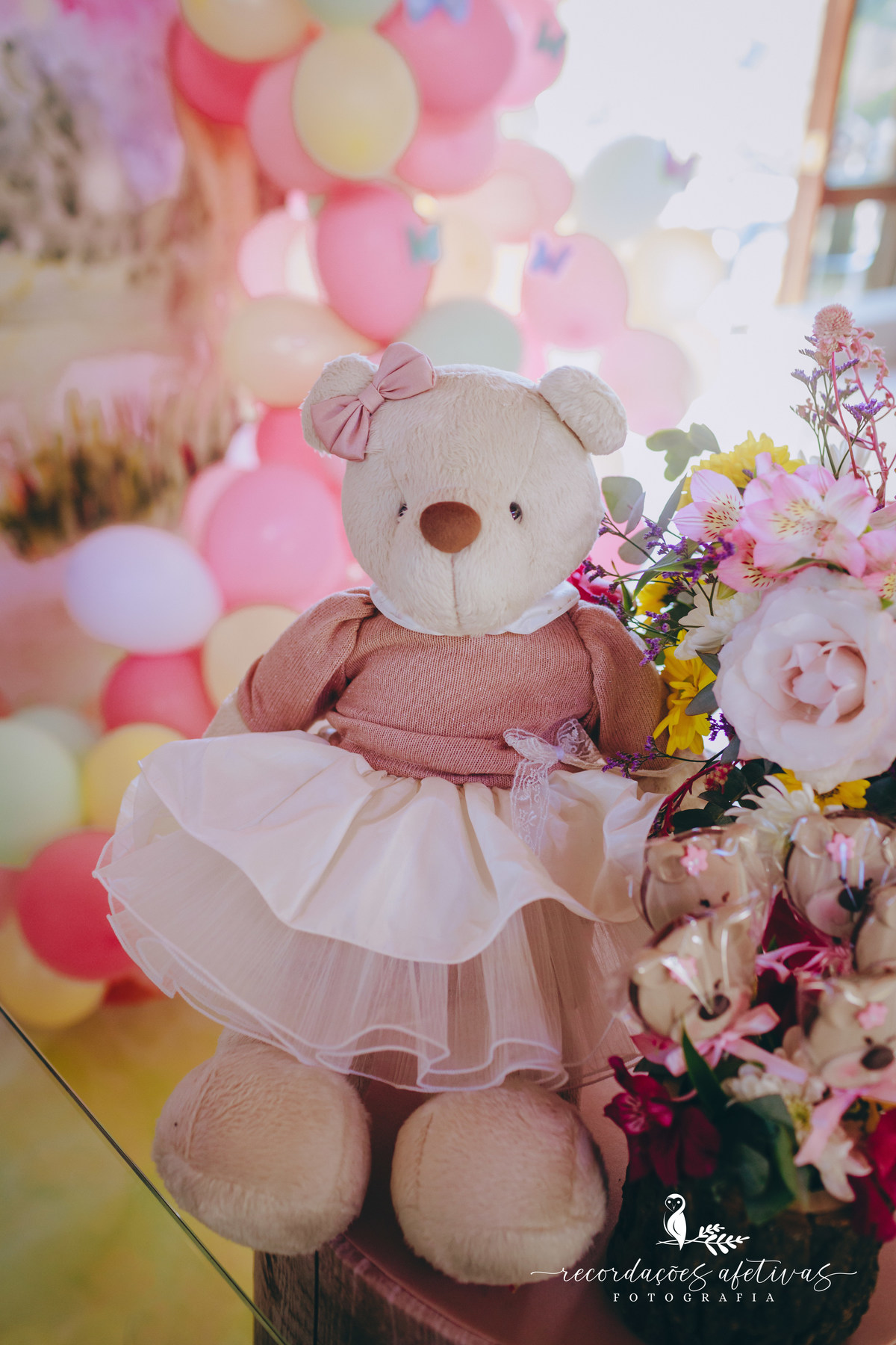 Festa de menina. Aniversário de 1 Aninho com tema Ursinho realizado em São Roque