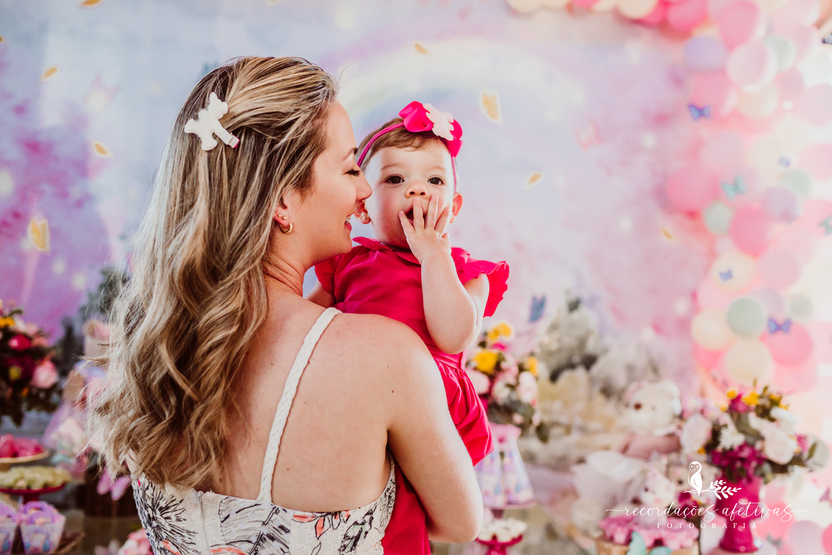 Festa de menina. Aniversário de 1 Aninho com tema Ursinho realizado em São Roque