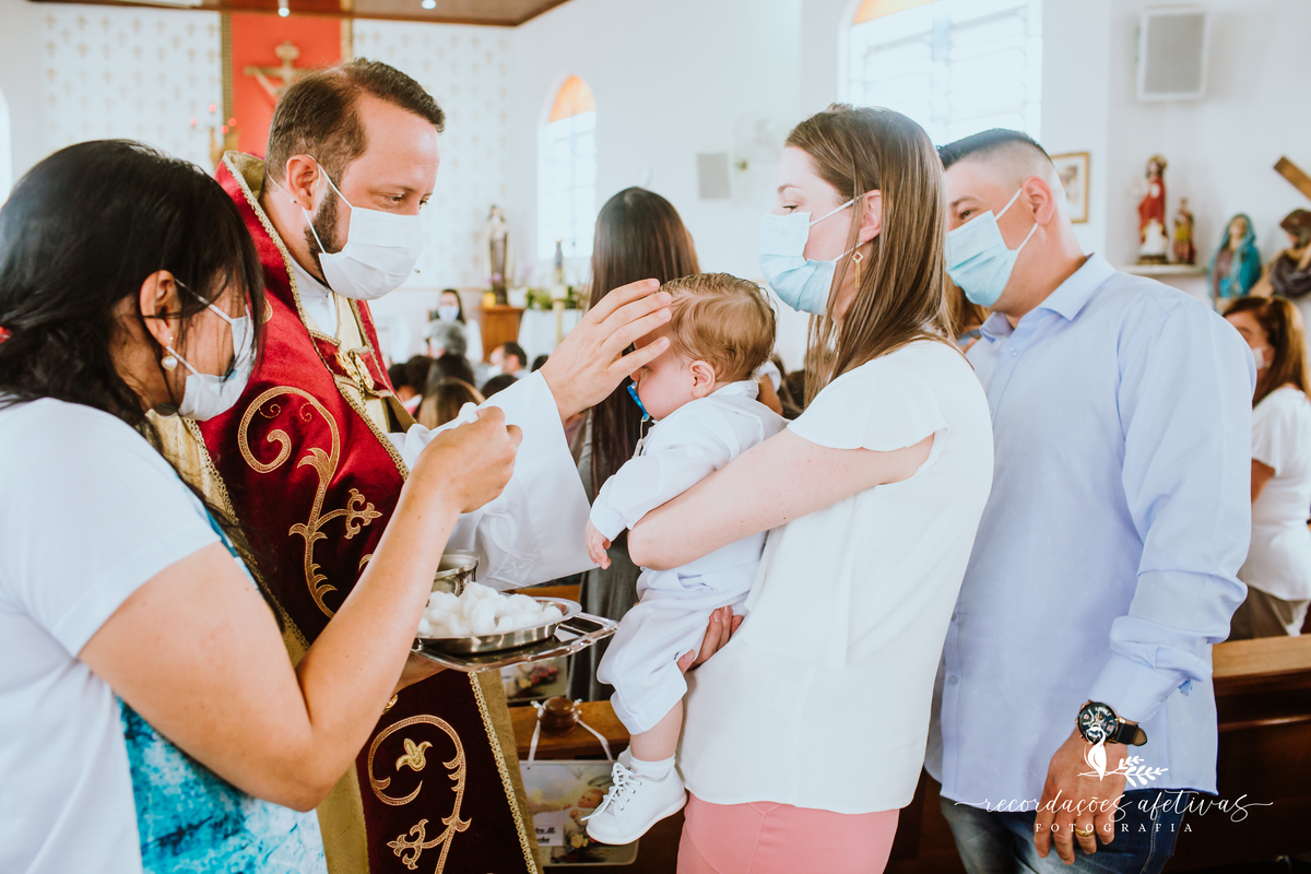 Batizado realizado na Paróquia São Luiz Gonzaga, em São Roque