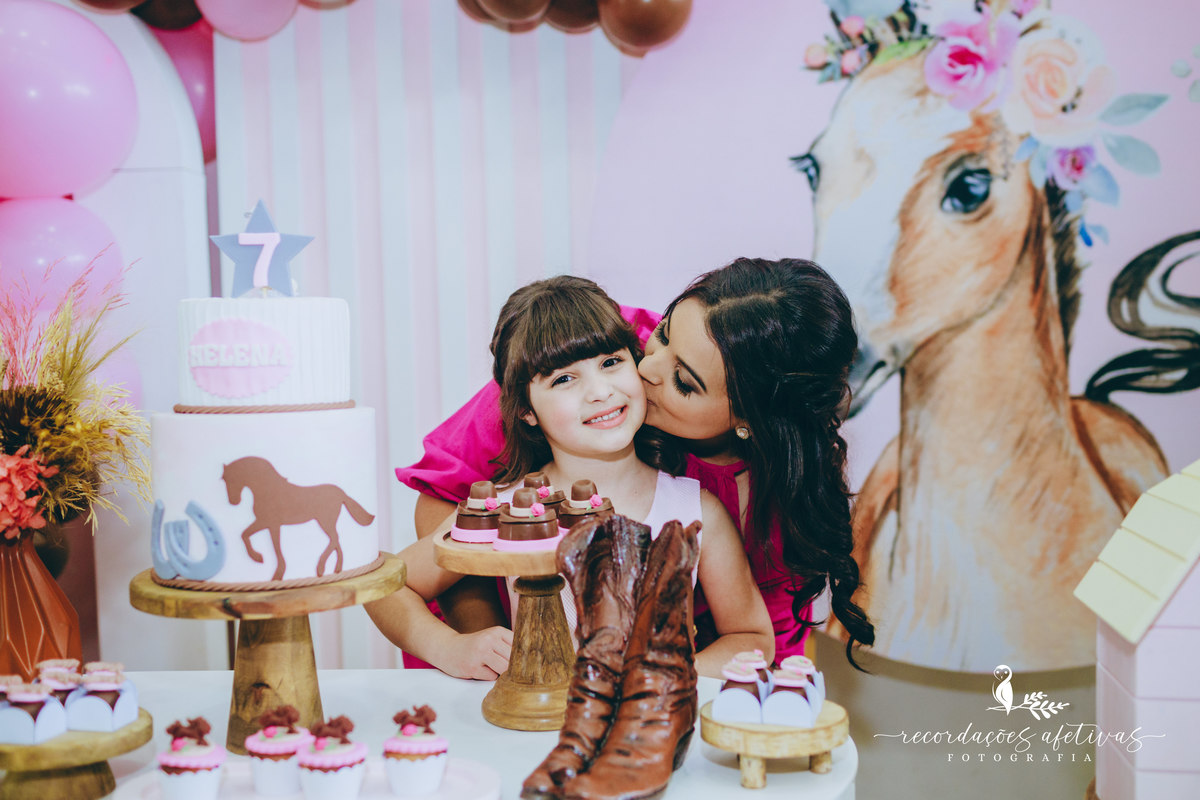 Aniversário Infantil com Tema Cavalo no Buffet Anauê em Tatuí