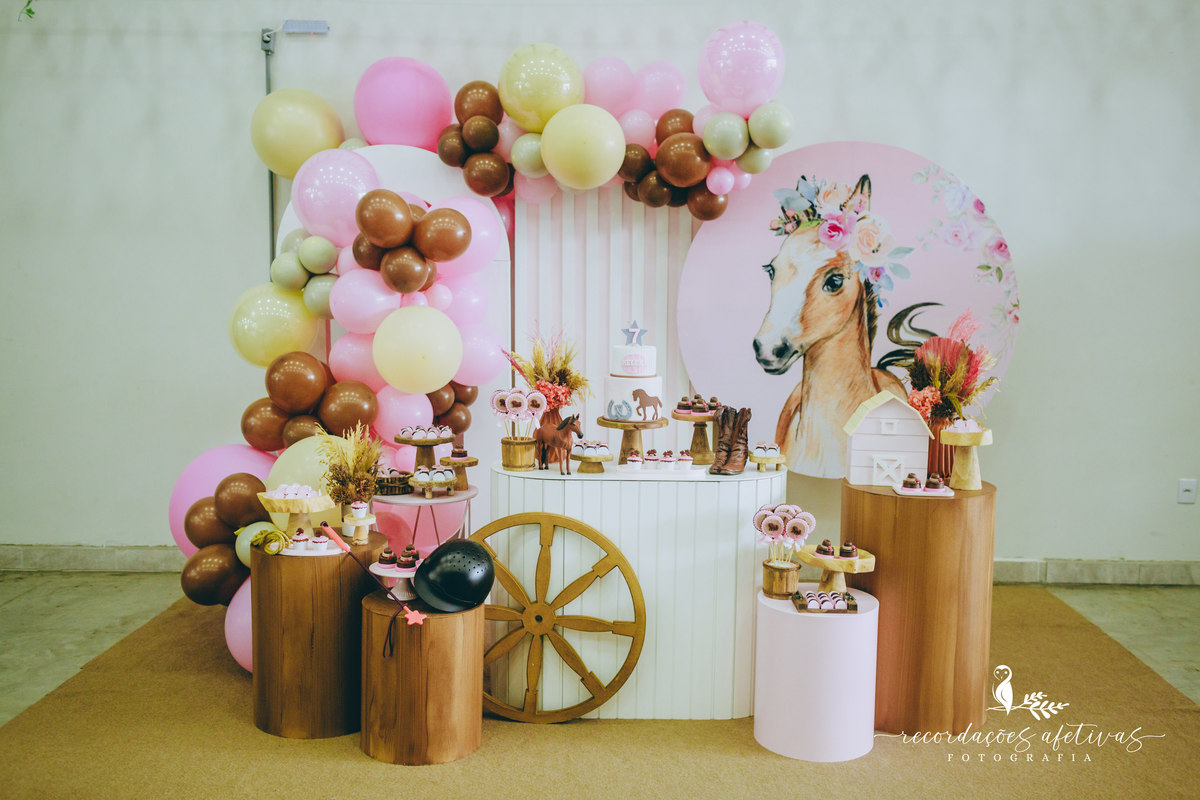 Aniversário Infantil com Tema Cavalo no Buffet Anauê em Tatuí