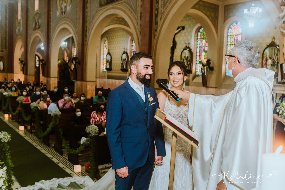 Casamento Realizado na Igreja Matriz em São Roque. Espaço Beauty Garden São Roque. Espaço Pico Vinho