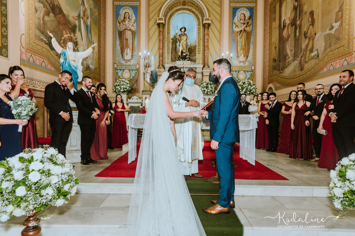 Casamento Realizado na Igreja Matriz em São Roque. Espaço Beauty Garden São Roque. Espaço Pico Vinho