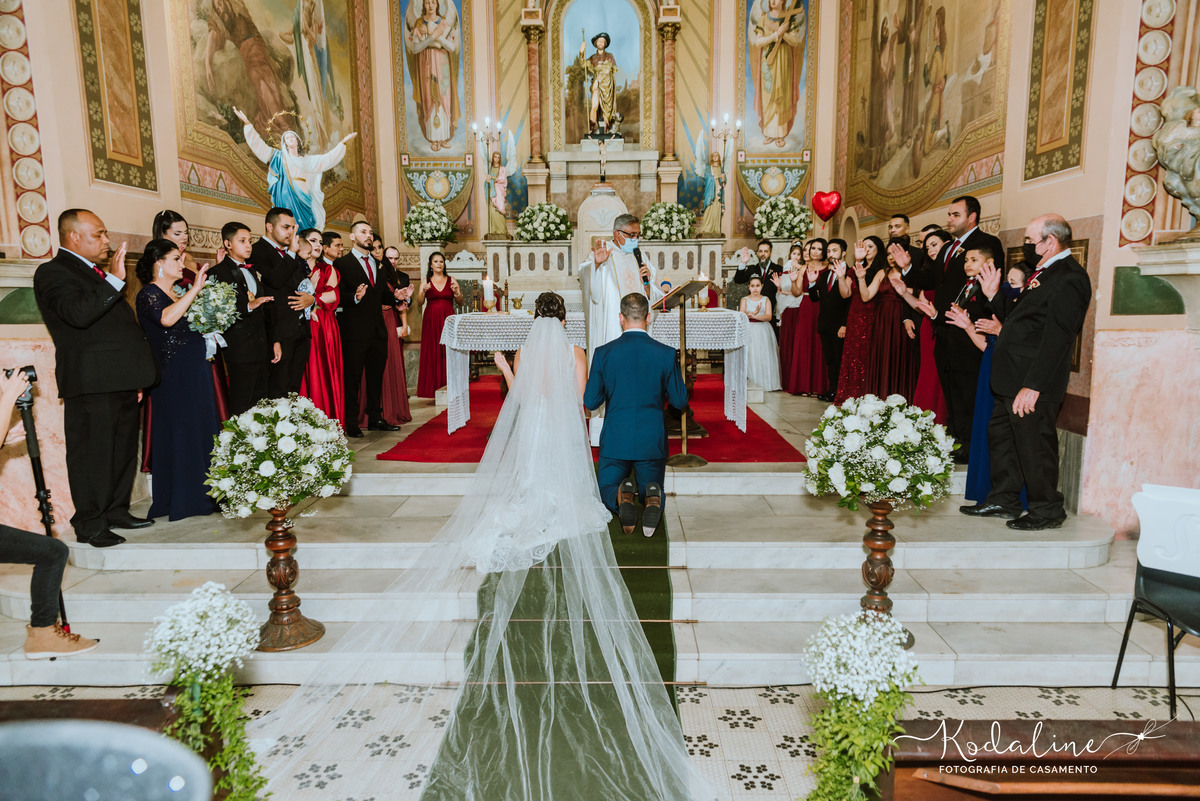 Casamento Realizado na Igreja Matriz em São Roque. Espaço Beauty Garden São Roque. Espaço Pico Vinho