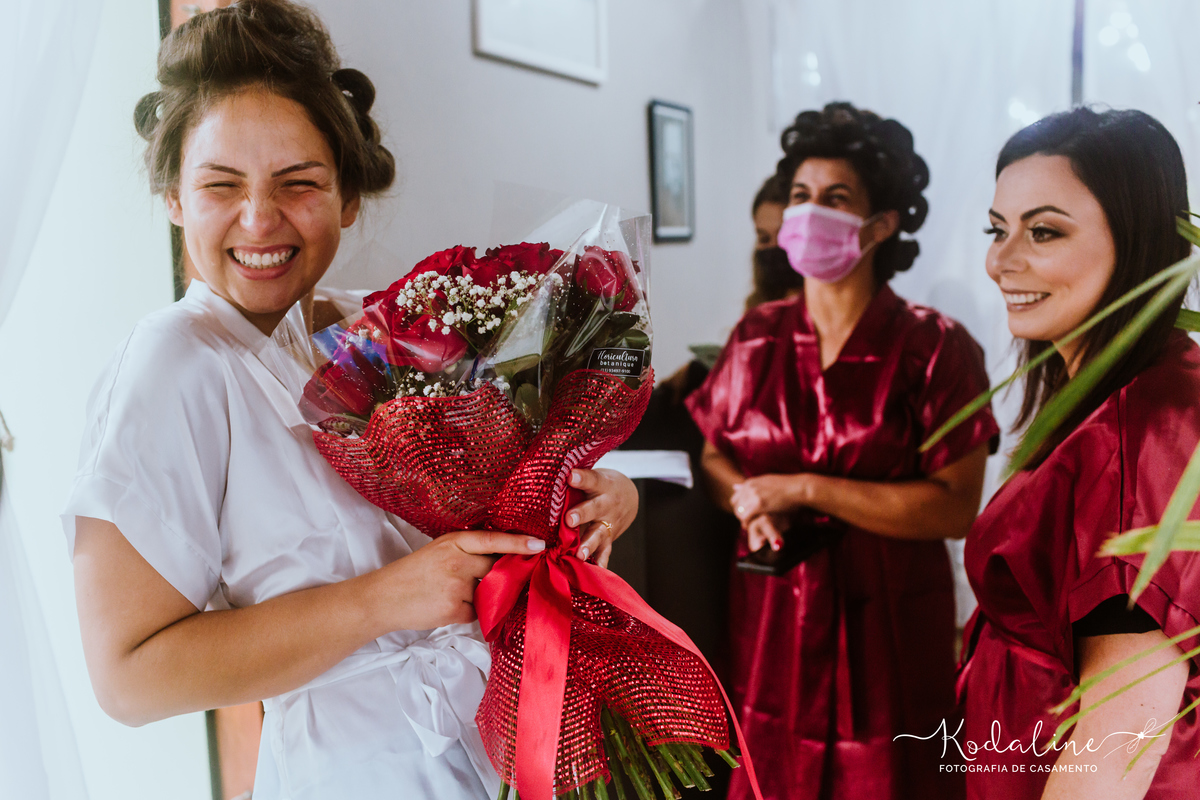 Casamento Realizado na Igreja Matriz em São Roque. Espaço Beauty Garden São Roque. Espaço Pico Vinho