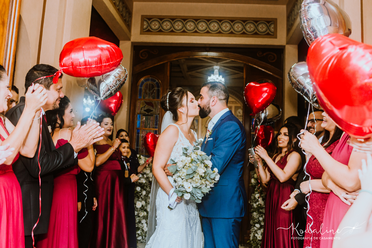 Casamento Realizado na Igreja Matriz em São Roque. Espaço Beauty Garden São Roque. Espaço Pico Vinho