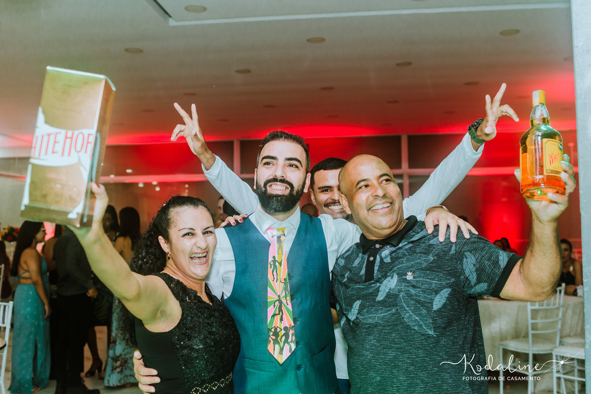 Casamento Realizado na Igreja Matriz em São Roque. Espaço Beauty Garden São Roque. Espaço Pico Vinho