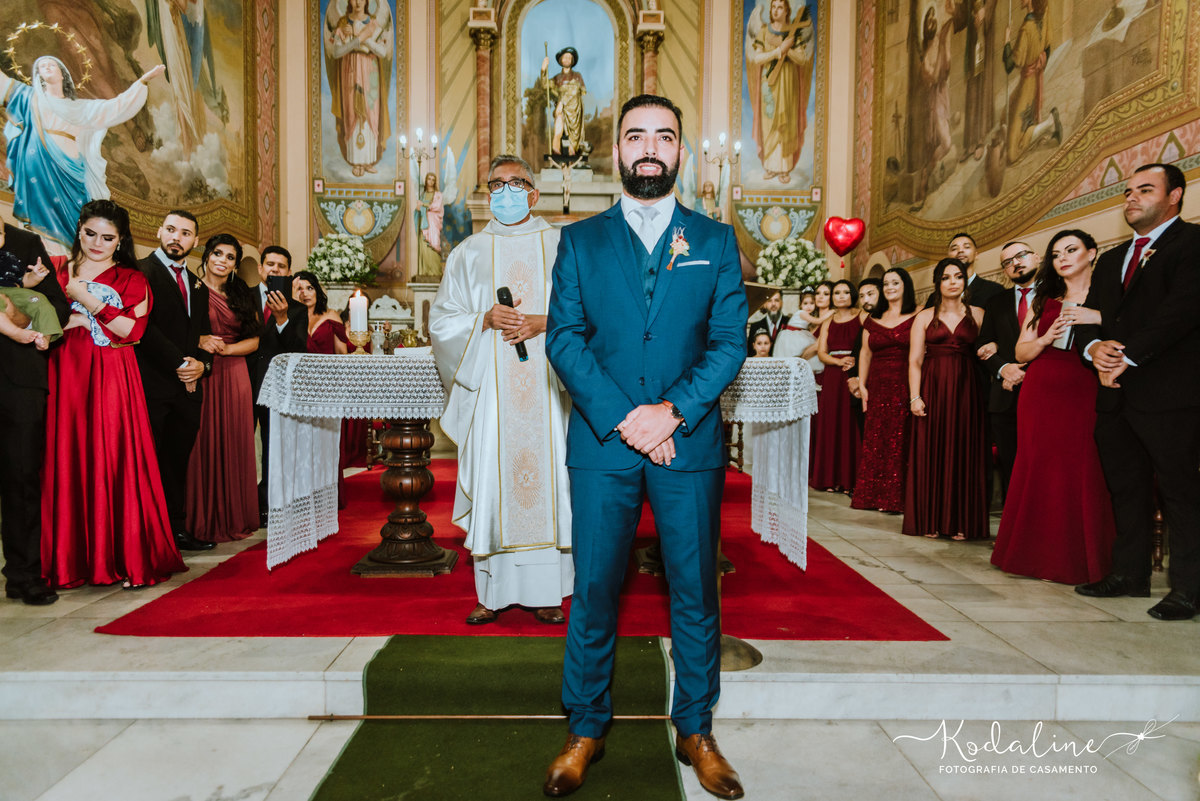 Casamento Realizado na Igreja Matriz em São Roque. Espaço Beauty Garden São Roque. Espaço Pico Vinho