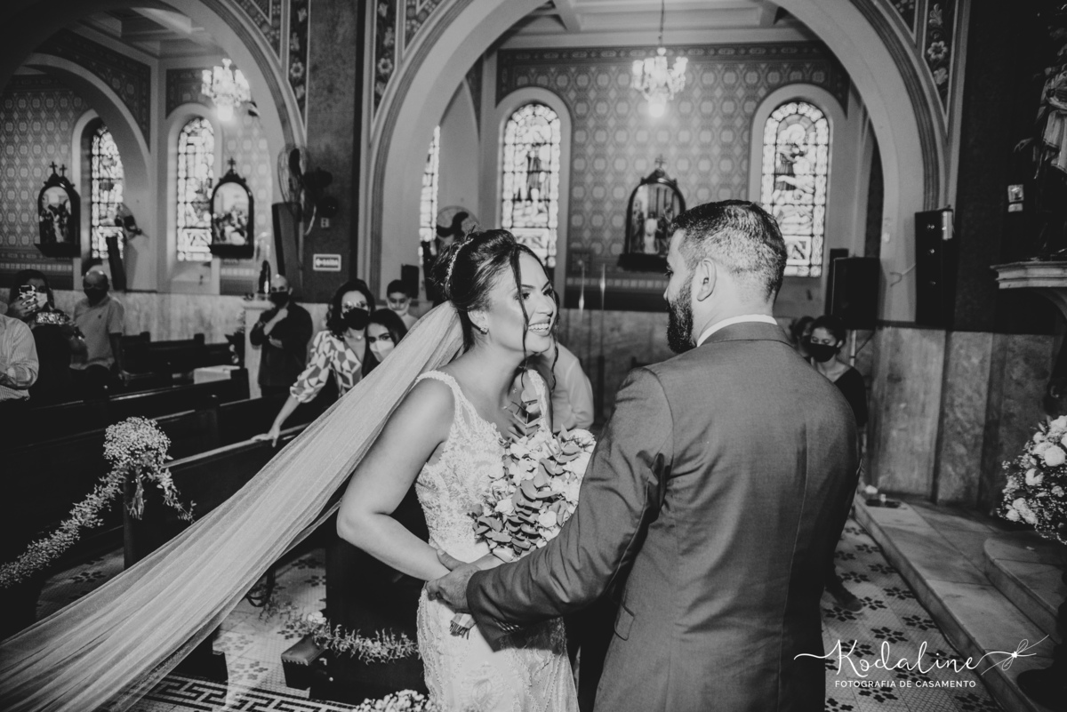 Casamento Realizado na Igreja Matriz em São Roque. Espaço Beauty Garden São Roque. Espaço Pico Vinho