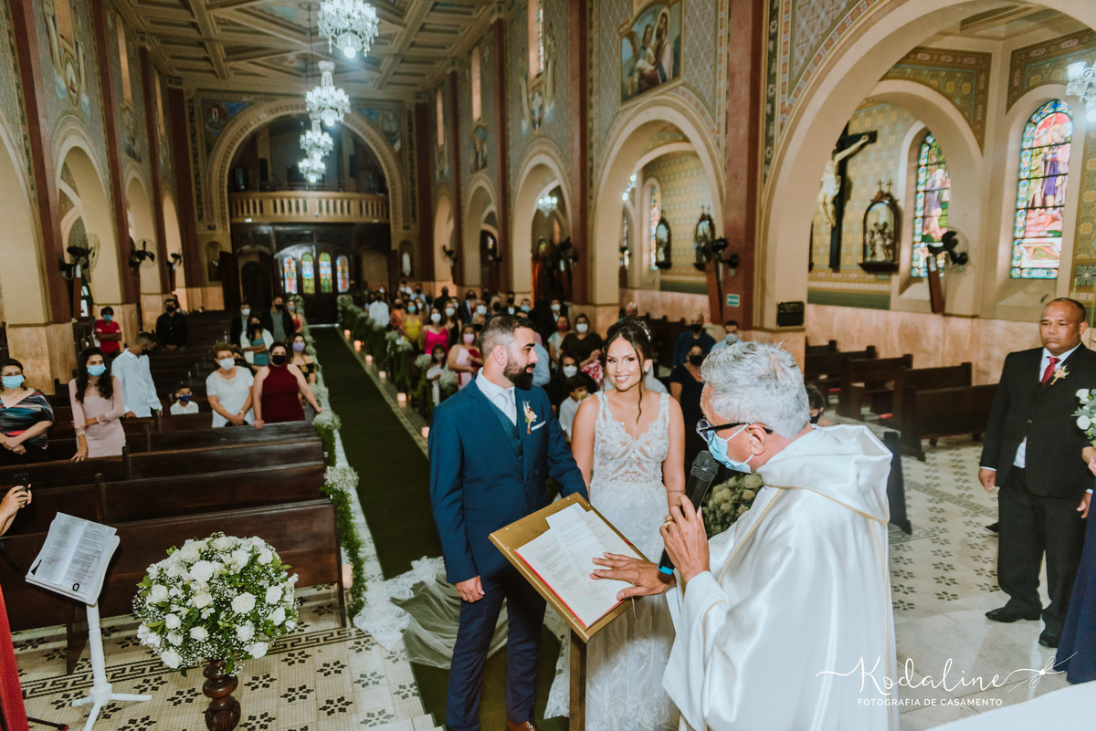 Casamento Realizado na Igreja Matriz em São Roque. Espaço Beauty Garden São Roque. Espaço Pico Vinho