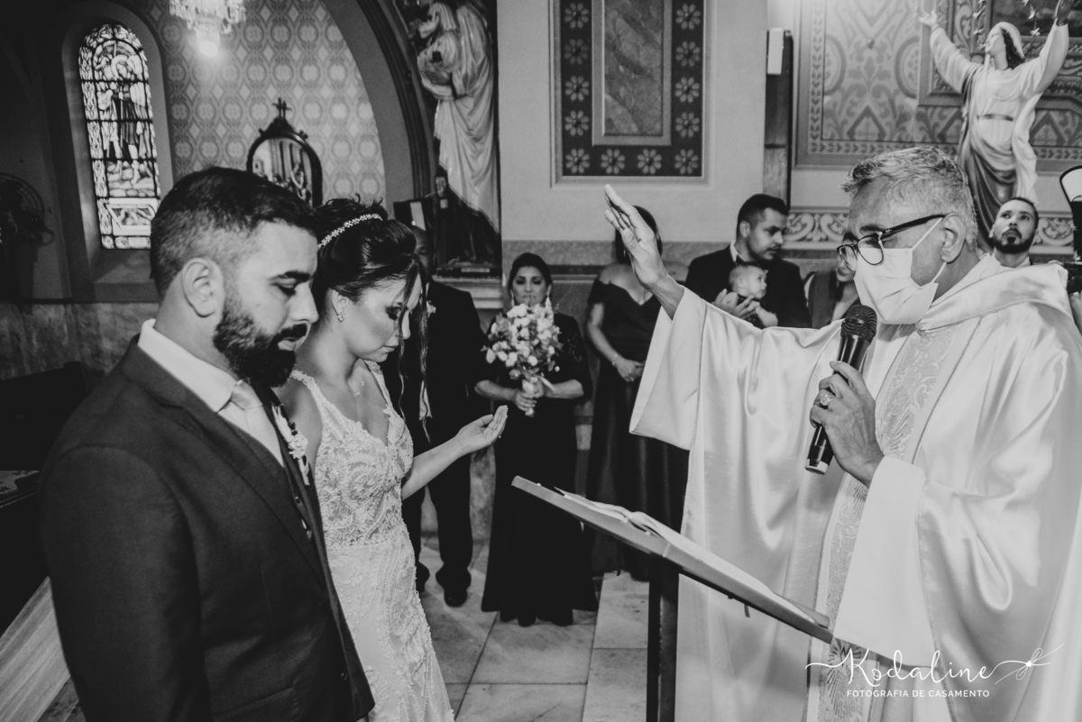 Casamento Realizado na Igreja Matriz em São Roque. Espaço Beauty Garden São Roque. Espaço Pico Vinho
