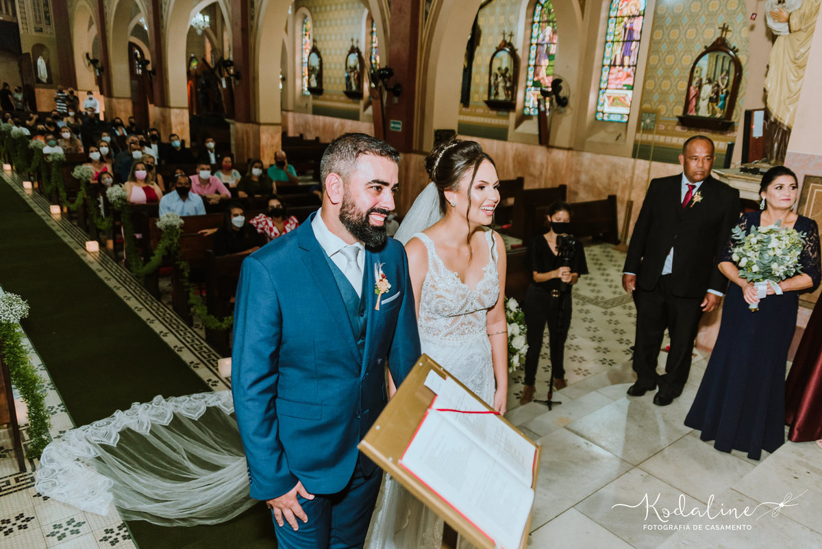 Casamento Realizado na Igreja Matriz em São Roque. Espaço Beauty Garden São Roque. Espaço Pico Vinho