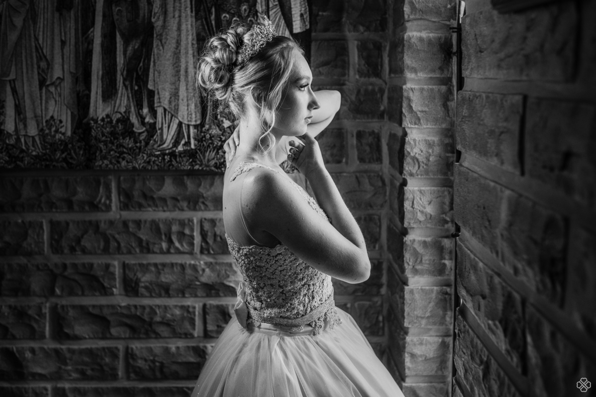 Ensaio de 15 anos no castelo Monstsalvat