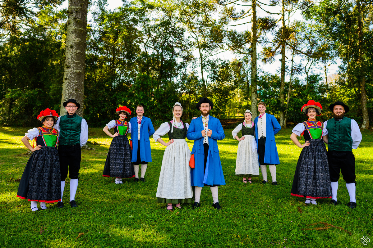 Ensaio fotográfico de grupo de danças