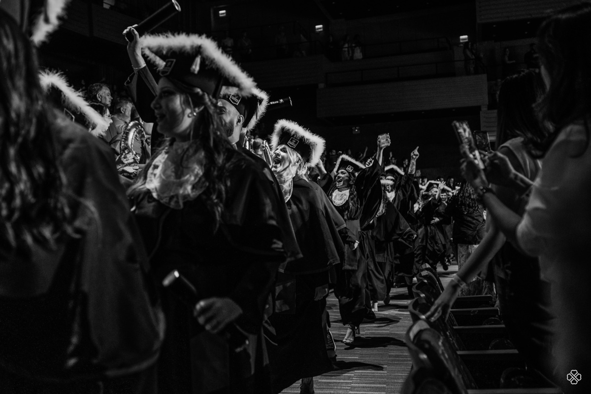 Formatura no teatro Feevale