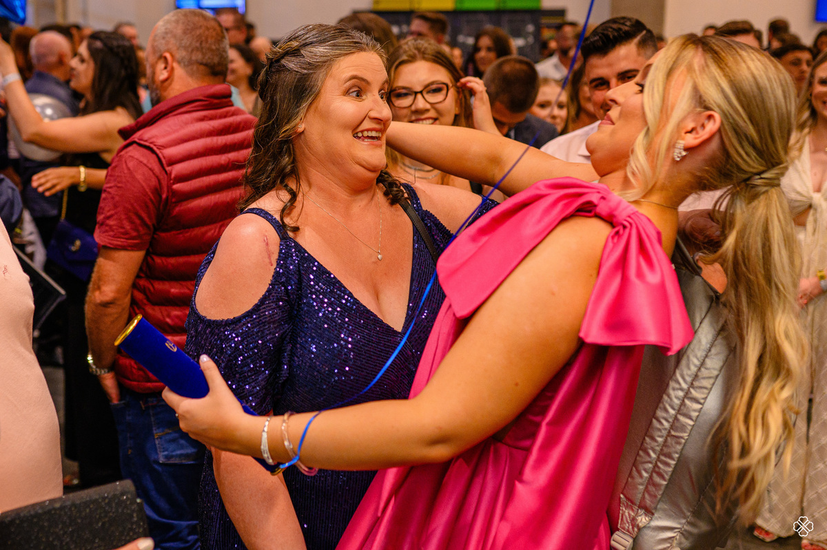 Formatura no teatro Feevale