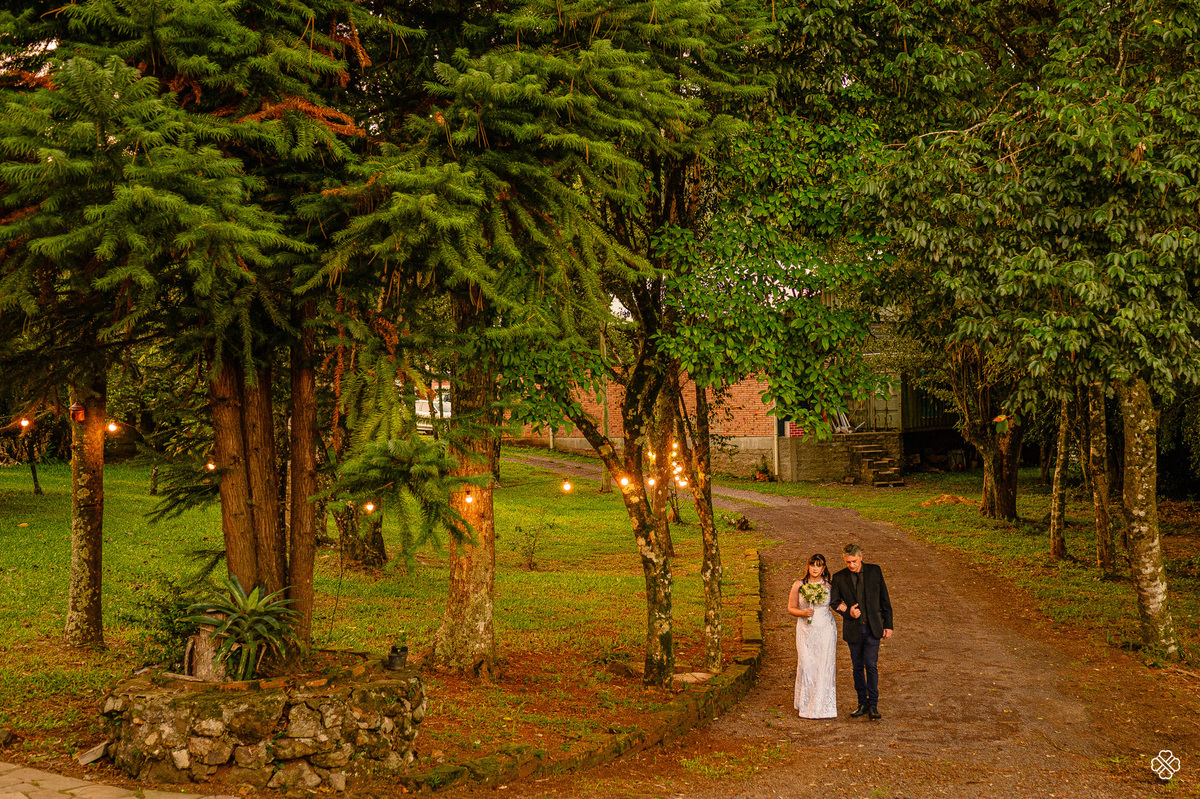 Casamento na casa dos noivos