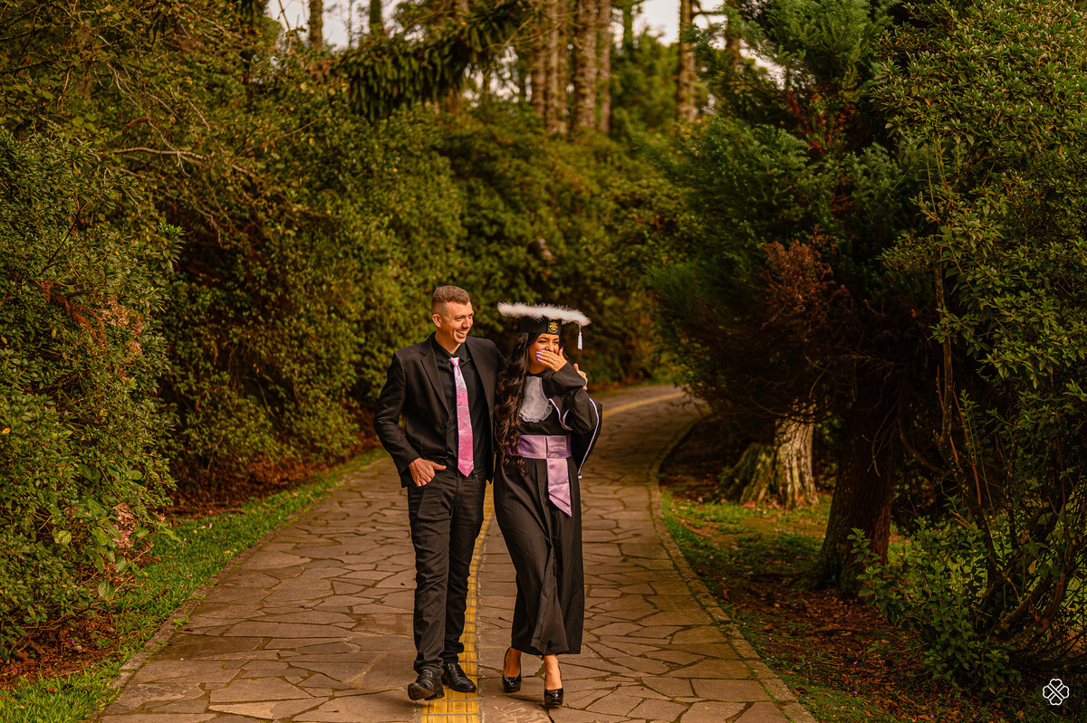 Ensaio de formatura no lago negro em Gramado