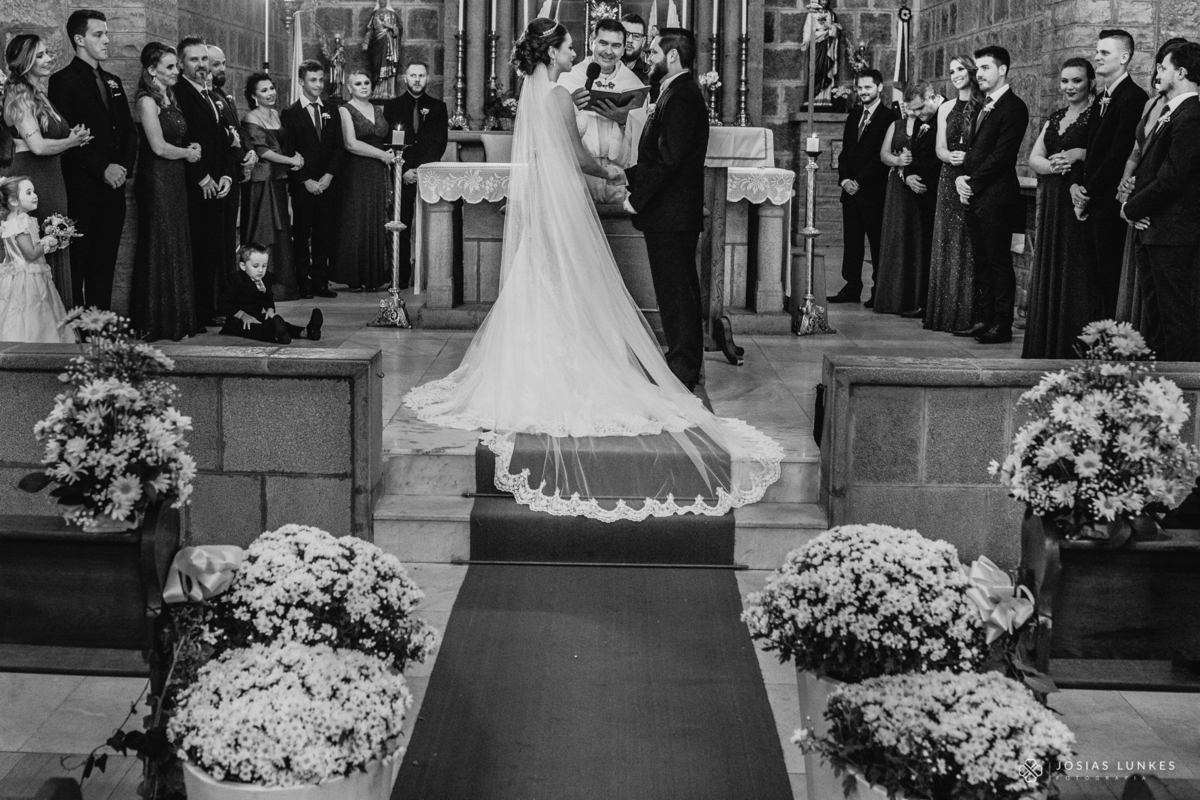 Casamento na igreja São Pedro em Gramado - Fotógrafo de casamento  de Gramado
