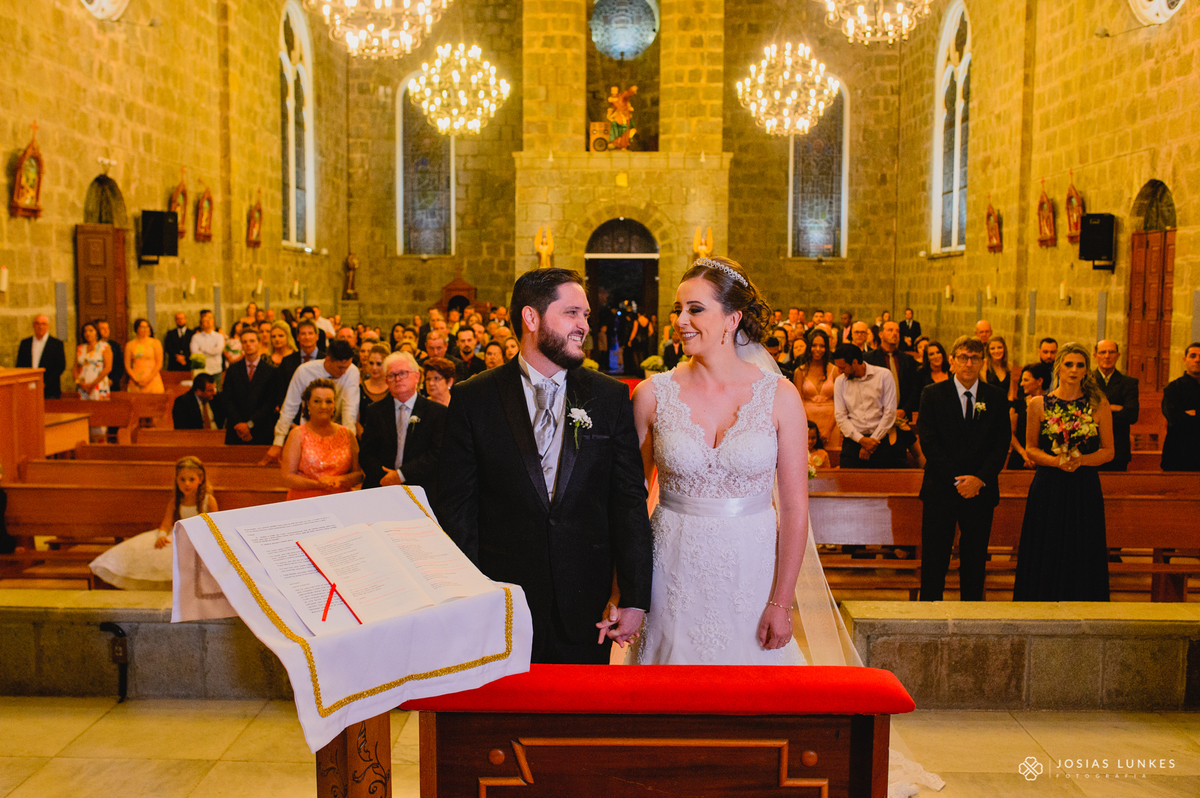 Casamento na igreja São Pedro em Gramado - Fotógrafo de casamento  de Gramado