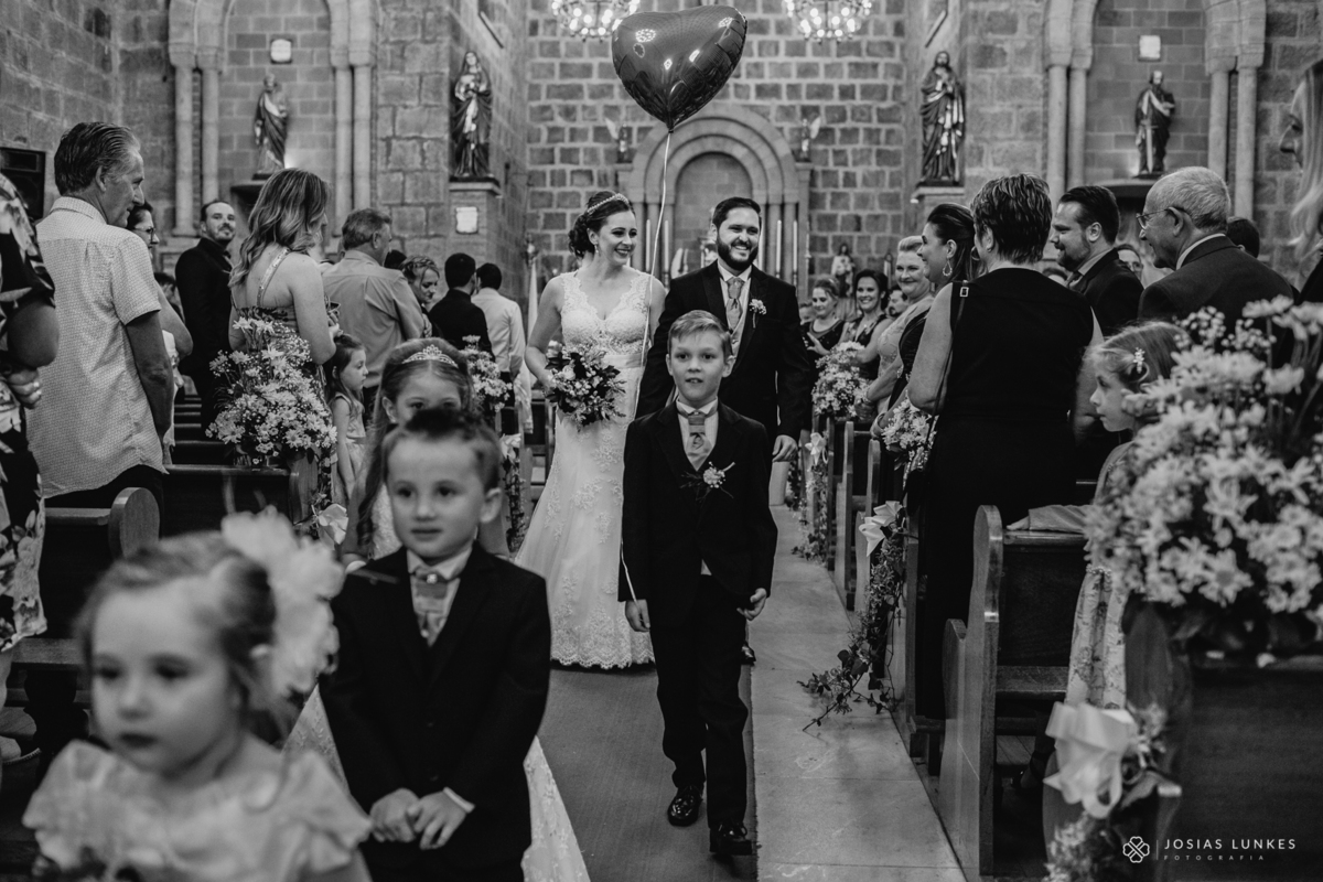 Casamento na igreja São Pedro em Gramado - Fotógrafo de casamento  de Gramado