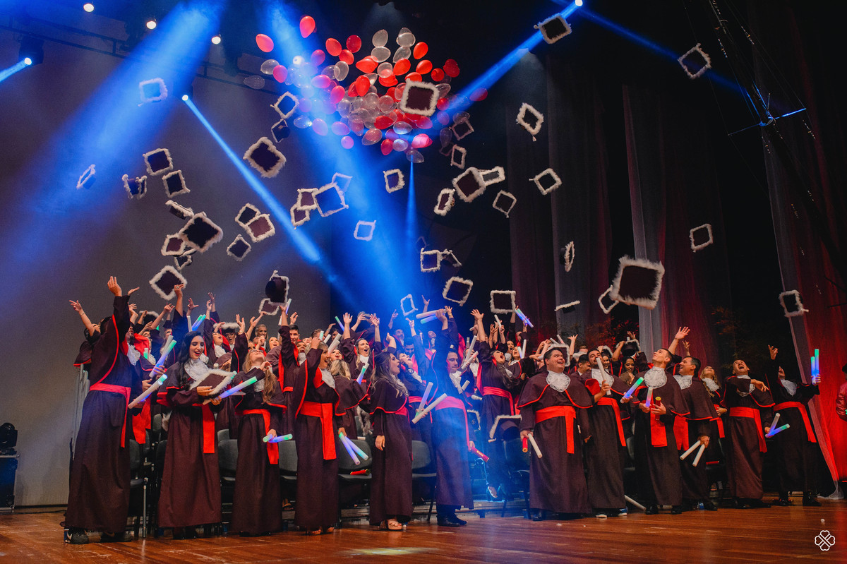 Formatura no Teatro Feevale