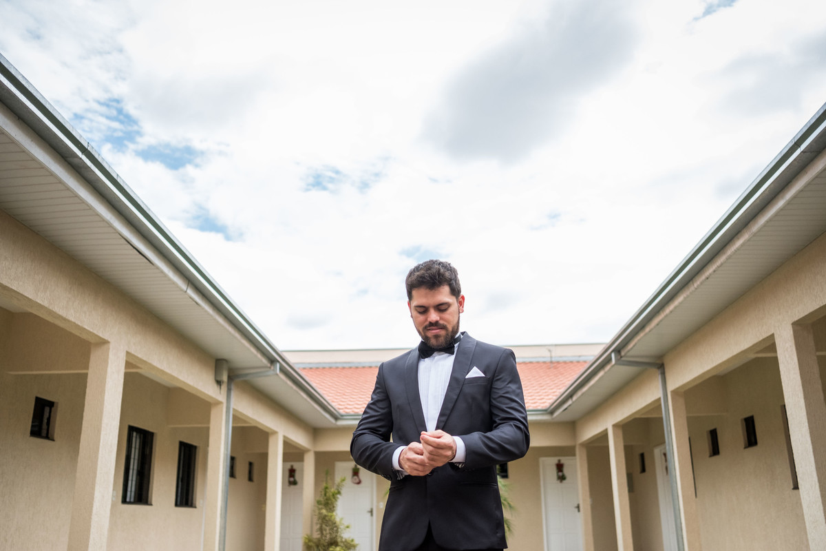 fotos antes do casamento, com o noivo