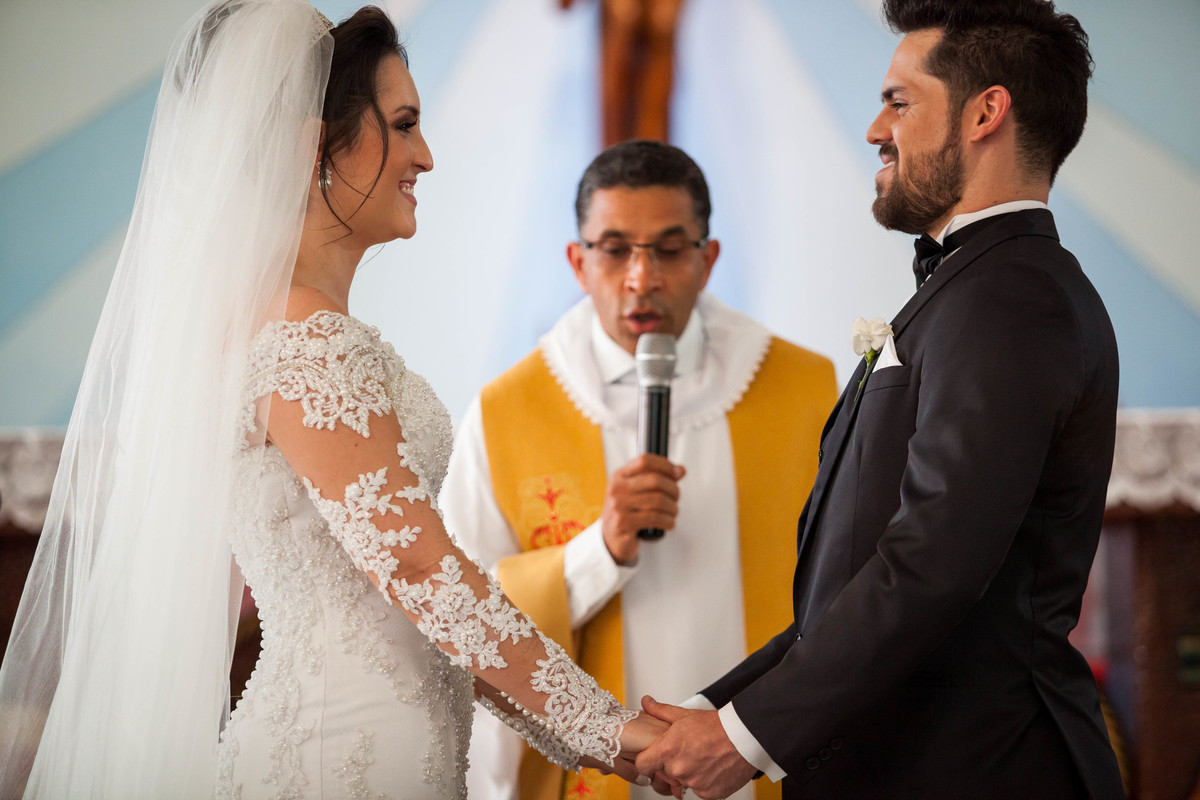 quase na hora do sim, os noivos super felizes