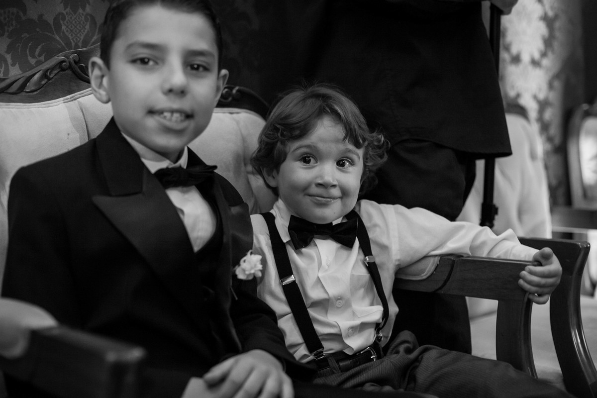 as crianças nos casamentos são perfeitos