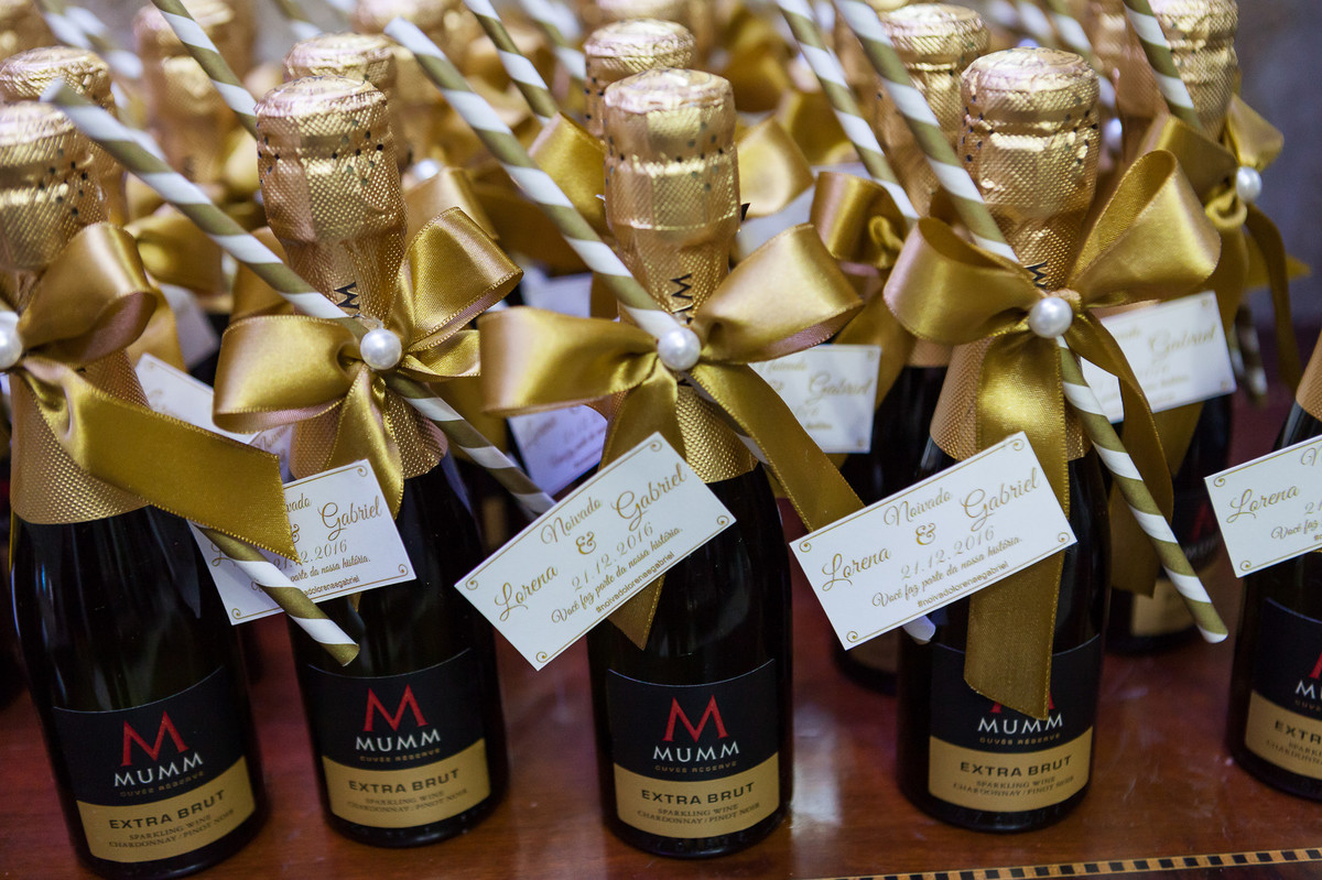 lindos espumantes para lembrança do noivado