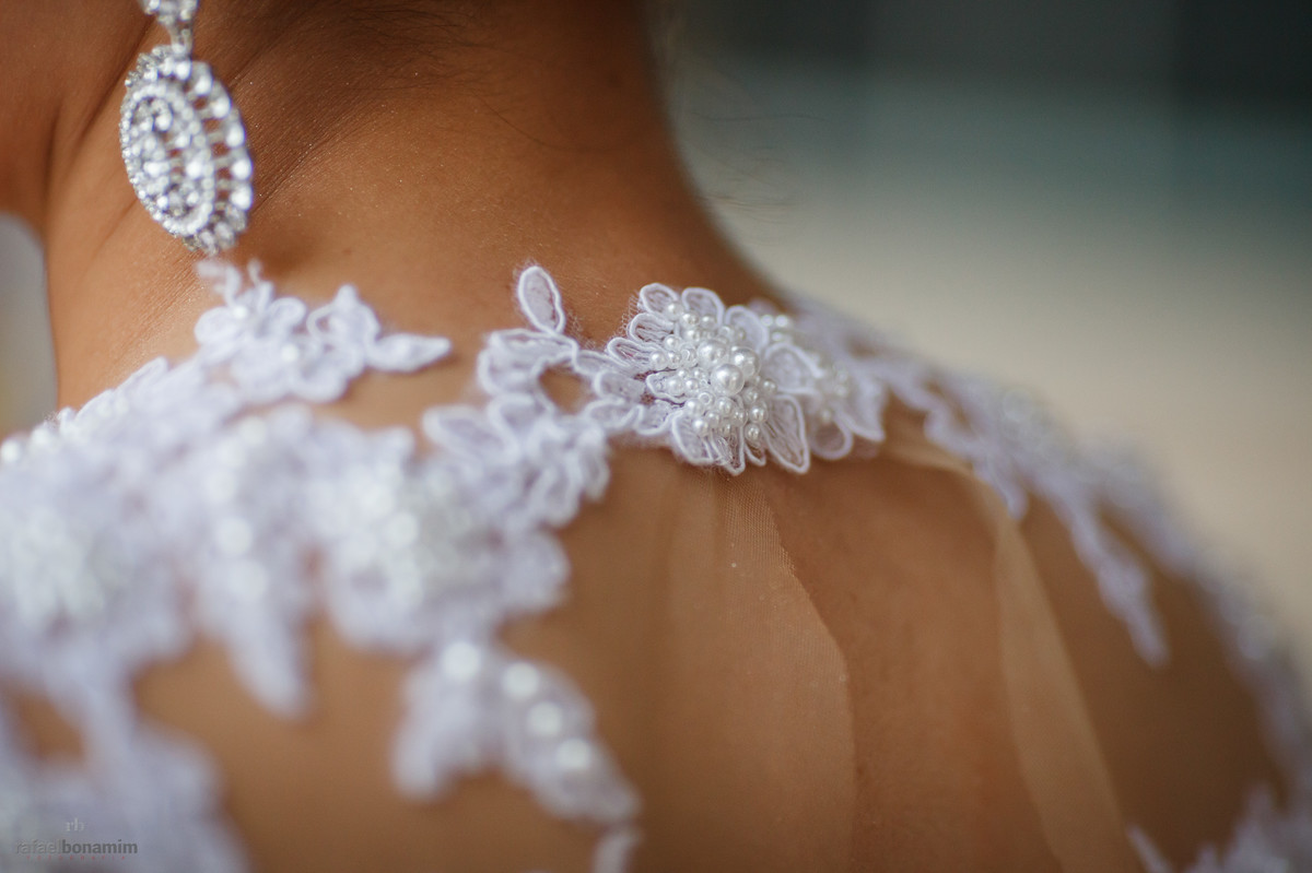 o brinco foi um sucesso, casando com todos os outros acessórios de noiva.